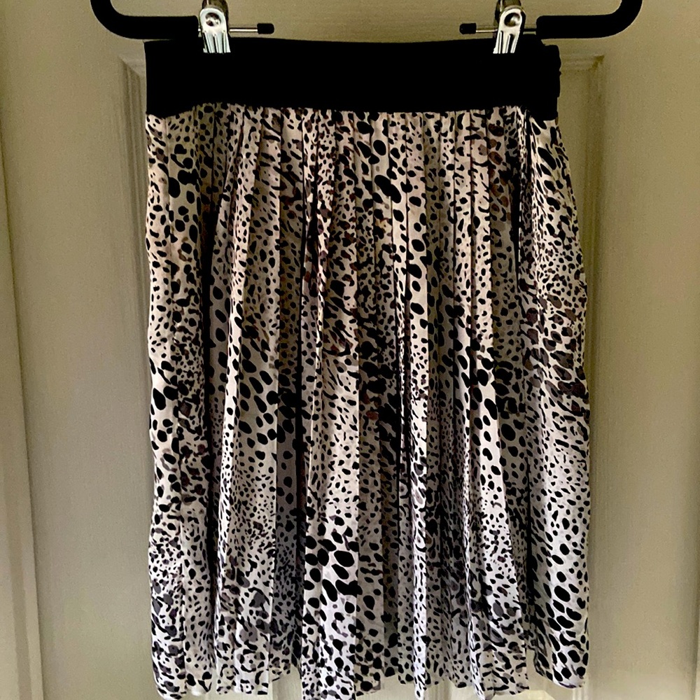 WHITE HOUSE BLACK MARKET. . SIZE 0